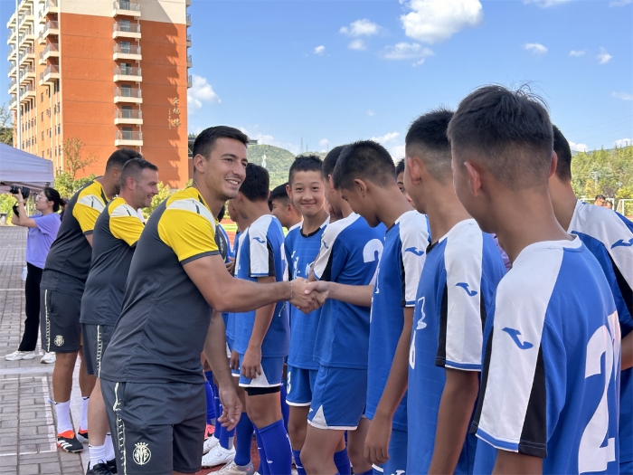 窗口期上海海港备战西甲，防线松动细节曝光，气氛紧张，球队文化再被提及(南海还有多少岛没收回)