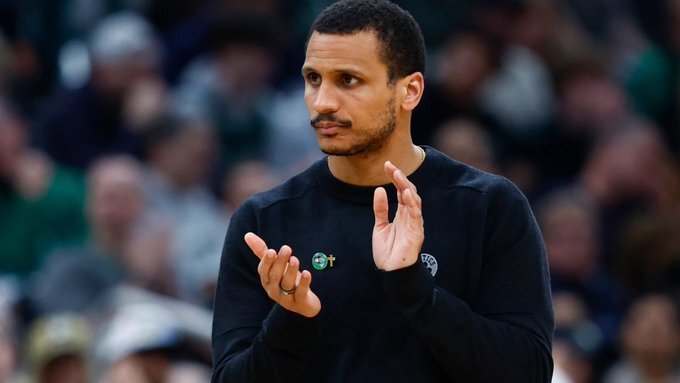 集结日波士顿凯尔特人调整名单以备欧篮联，主帅复盘环节打磨，目标明确，赛季目标并未改变的简单介绍