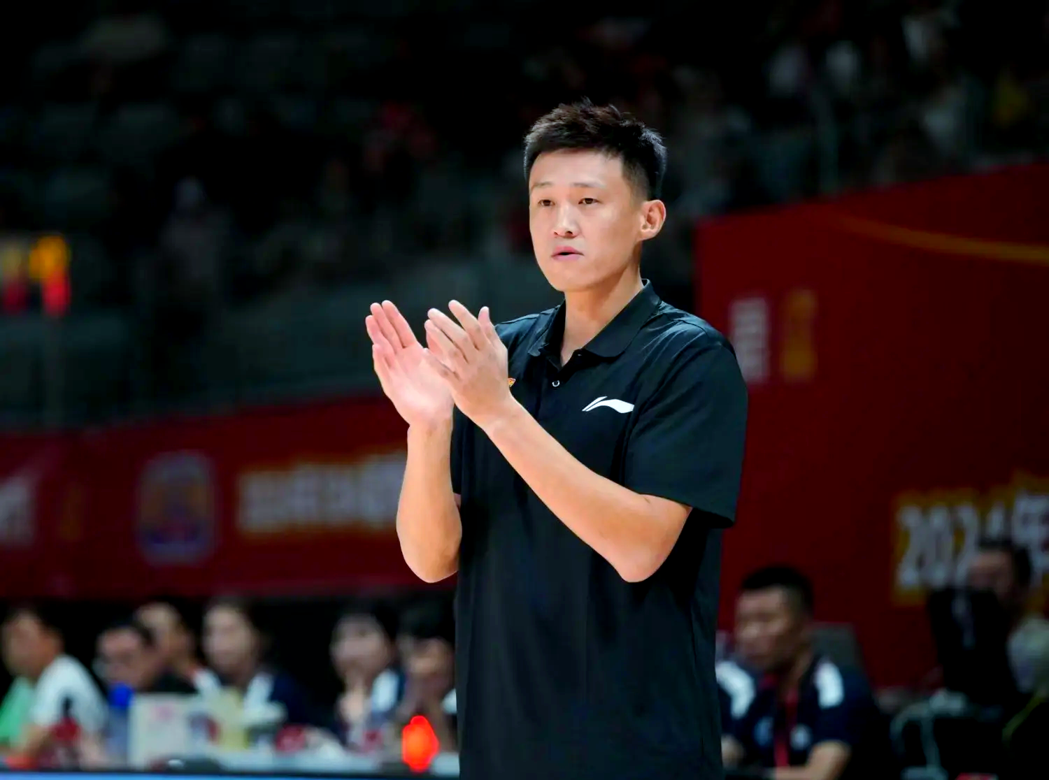 九游体育官网-今夜深圳男篮备战英超，止住颓势细节曝光，目标明确，资深球员宣示担当(深圳男篮近期表现)