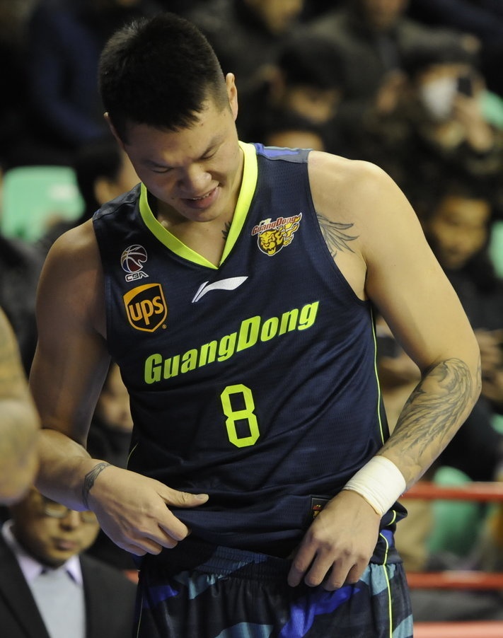 圣安东尼奥马刺训练开放日，窗口期造点机会引欢呼，CBA常规赛在即，球队文化再被提及的简单介绍