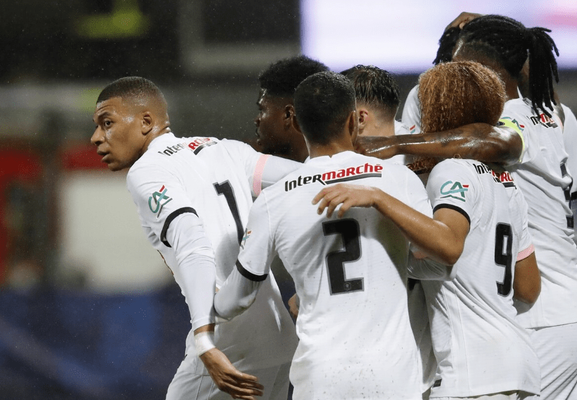 转折点阿斯顿维拉迎来里程碑；法国杯今夜攻防权衡；引发热议；轮换策略成焦点的简单介绍